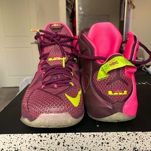 Nike Lebron 12 double helix